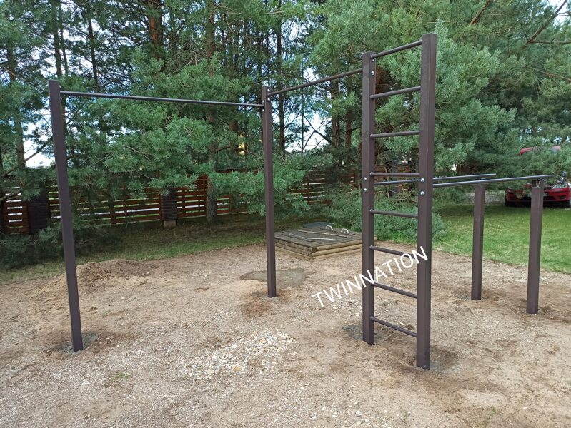 Skersiniai prisitraukimams su švediška sienele ir lygiagretėmis