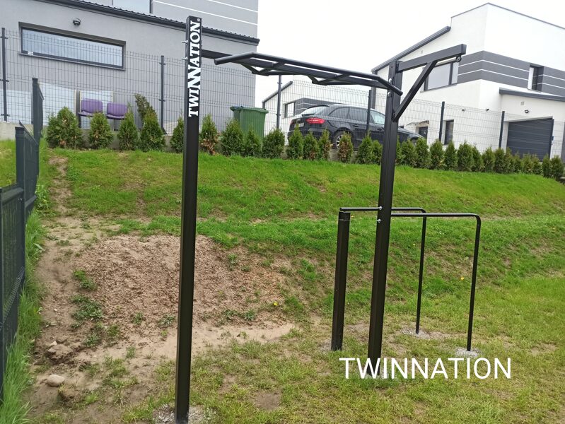 Multifunkcinis skersinis su lygiagretėmis